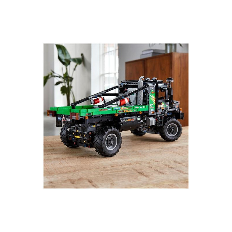 Le camion d'essai 4x4 Mercedes-Benz Zetros 42129 - LEGO® Technic - LEGO®