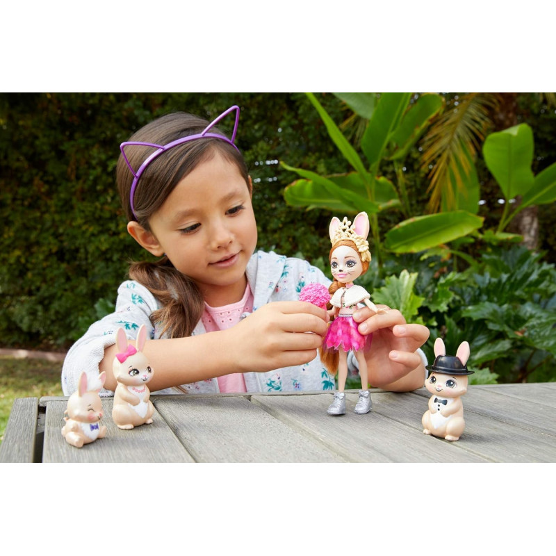 Poupée Brystal lapin et lapereaux - MATTEL