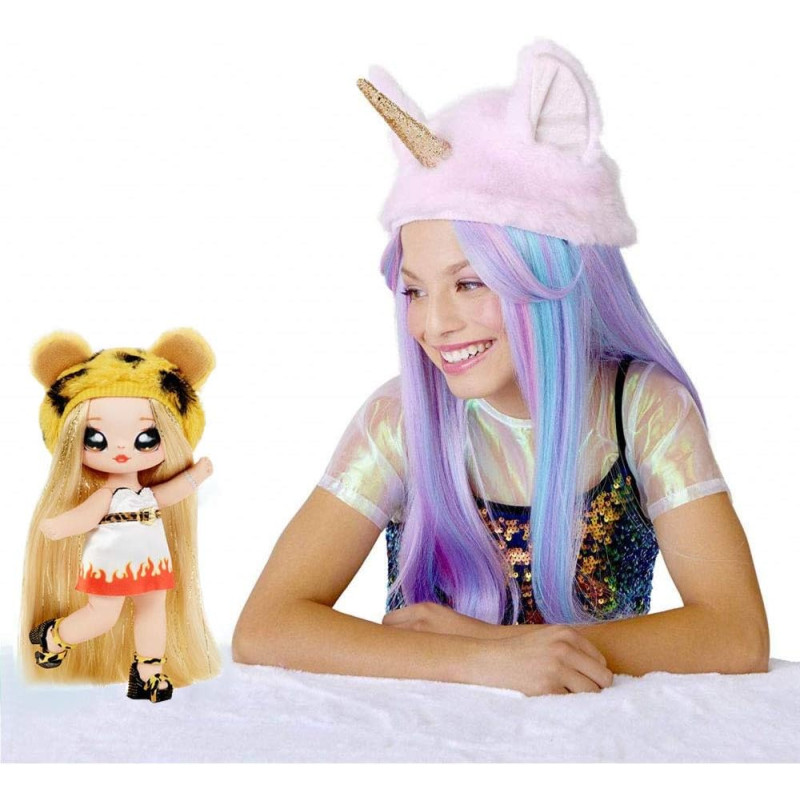 Poupée Na! Na! Na! Surprise - Pom Doll - 2 en 1 - Modèle Aléatoire